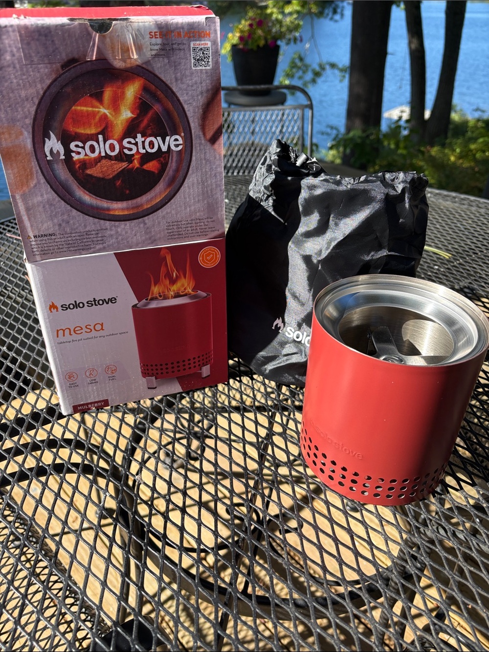 Solo Stove Mesa Portable tabletop Smokeless Fire Pit — Red
